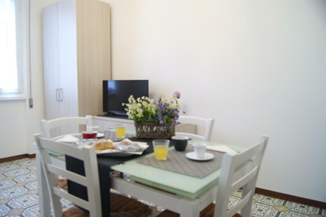 키아바리 Casa Gli Scogli 아파트 외부 사진